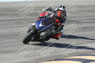 media/Oct-13-2025-Moto Forza (Mon) [[a66d839500]]/3-B Group/Session 2 (Bowl)/